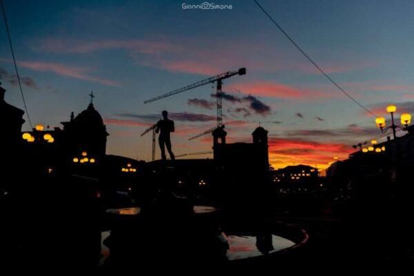 Tramonto in silhouette Piazza Duomo